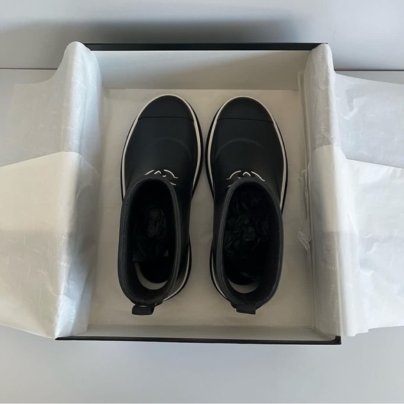 Chanel Black Short Rain Boots 2023 - Picture 10 of 11